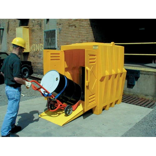 Eagle 1649 4 Drum Poly Outdoor Storage Building - Moutools