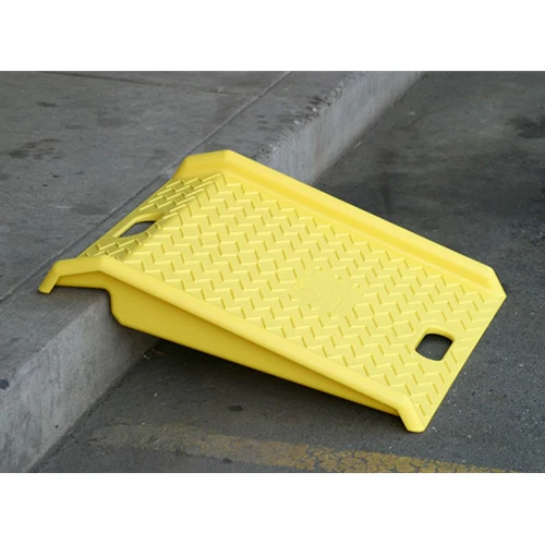 Eagle 1794 Poly Curb Ramp-Yellow (1000 # Load) - Moutools
